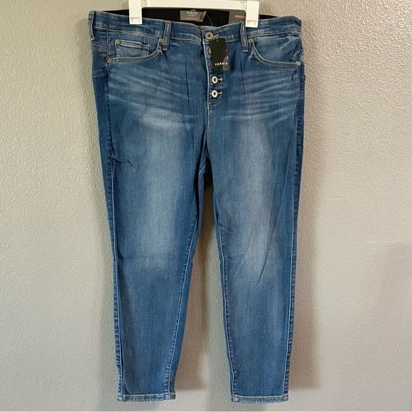 Torrid Bombshell Jeans Size 20XS Extra Short Ankle Blue High Waist Med Wash - Picture 1 of 11